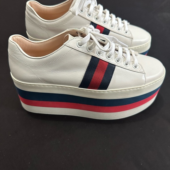 GUCCI SNEAKERS - Picture 5 of 12